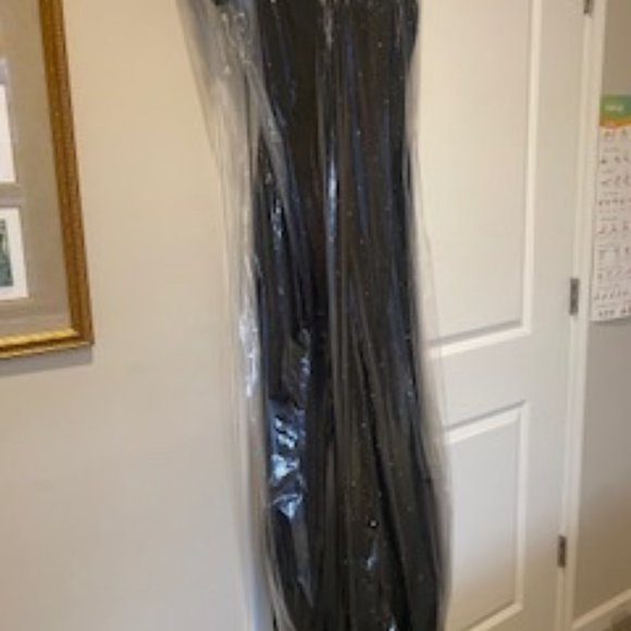 Ideas by Barbara gown - Picture 8 of 8